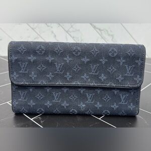 Louis Vuitton Mini Lin Navy Blue Wallet